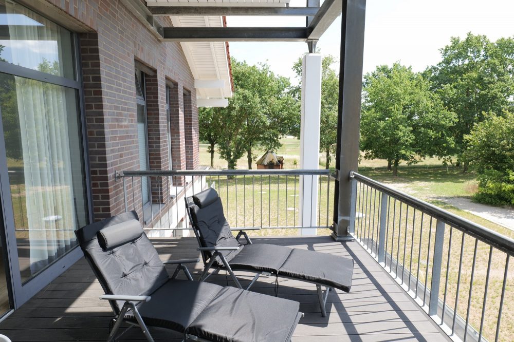 Sonniger Süd-Ost Balkon